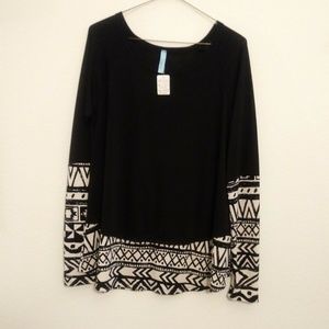 Loila Aztec Tunic Top M Glove Sleeve Layered Look Tribal